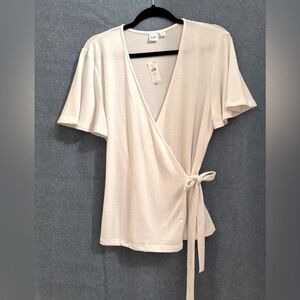 NWT Gap white wrap top - Medium Tall